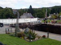 Fort Augustus Nessie an den Schleusen