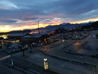 Abendstimmung über Chiemsee und Alpen.