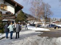 Vorsichtiger Gang auf glattem Untergrund ist geboten.