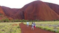 Morgenspaziergang am Uluru