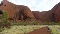 Morgenspaziergang am Uluru