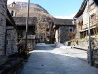 Kleine Gassen und tolle Häuser laden zum hinschauen