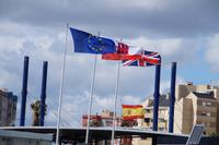 Hier Gibraltar, dort La Línea de la Concepción 