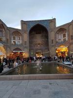 1222_Isfahan; Abendspaziergang