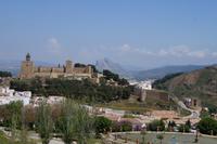 Alcazaba von Antequera mit dem Peñón de los Enamrodos (Fels der Verliebten) oder Indio de Antequera