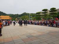 Wachablöse im Märtyrer Schrein in Taipeh
