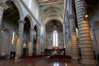 Dom von Orvieto Innen