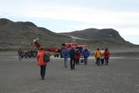 Am Flughafen Kulusuk