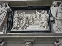 Steinmetzkunst im gesamten Kirchenraum