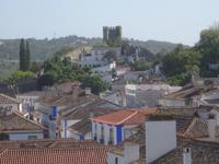 Obidos - Blick auf die begehbare Stadtmauer
