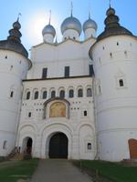 Rostov Veliki, Kloster