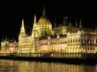 Ausfahrt aus Budapest -Parlament