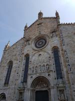 501_Como; Dom