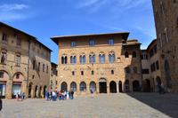Volterra - An der Piazza dei Priori
