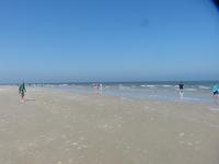 Wandern am Strand tut  gut