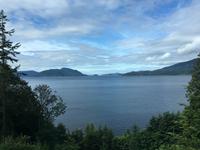 Sich von Lions Bay zu Hut- und Vancouver Island