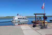 Katamaran-Bootsfahrt im Delta der Swine - Insel Karsibor