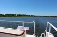 Katamaran-Bootsfahrt im Delta der Swine - Insel Karsibor