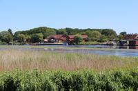 Katamaran-Bootsfahrt im Delta der Swine - Insel Karsibor