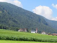 St. Stefansdorf, Blick zum Hotel Mühlgarten