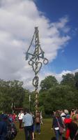 Stockholm (Freilichtmuseum Skansen - Maibaum zum Mittsommerfest)
