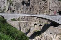Pause an der Teufelsbrücke