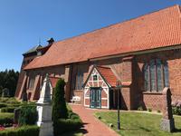 Altes Land - die Kirche St. Bartholomäus in Mittelnkirchen