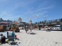   Strandtreiben an der Seebrücke