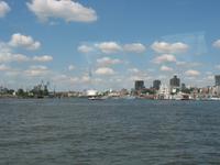 Blick auf Innenstadt und Hafen