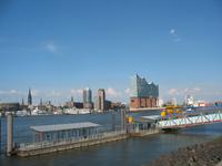Elbphilharmonie vom Stage Theater gesehen