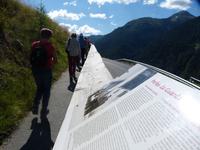 Auf dem Weg ins Dorf