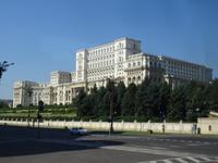 Bukarest - erster Blick auf das Parlament, ehemaliges 