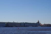 Blick auf den linken Ufer mit Isaak-Kathedrale