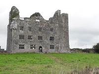  Leamaneh Castle