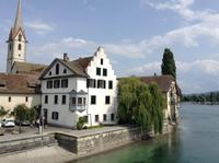 Kloster am Rheinufer