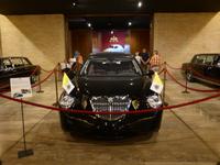 In der Karossenausstellung im Vatikan (3)