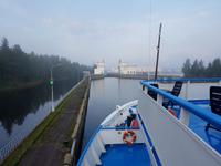 Wolga Kreuzfahrt, Schleuseneinfahrt