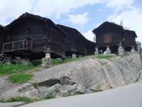 Alte Holzhäuser in Saas Fee