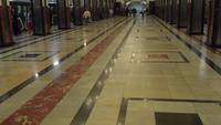 Moskau Metro glänzend....