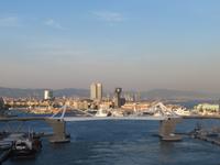 Barcelona - Hafen - Blick in die Stadt