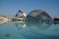 Oper und Hemisfèric (IMAX-Kino), das wie ein Auge aussieht