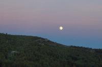 Der Mond über Südfrankreich
