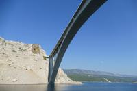 Bootsfahrt in der Kvarner Bucht – Die Brücke von Krk