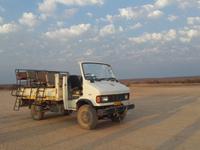 Auf geht's zum Sundowner im offenen Geländewagen