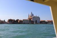 Auf dem Giudecca-Kanal in Venedig