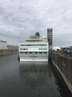MS Hamburg liegt in Montreal