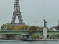 Eiffelturm mit Freiheitsstatue