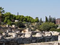Mitten in Atjhen ist das Kerameikos-Grabungsgelände eine Oase der Ruhe und Betrachtung 