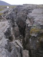 Amerikanische und Europäische Platte bewegen sich hier auseinander