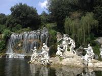 Wasserspiele im Garten